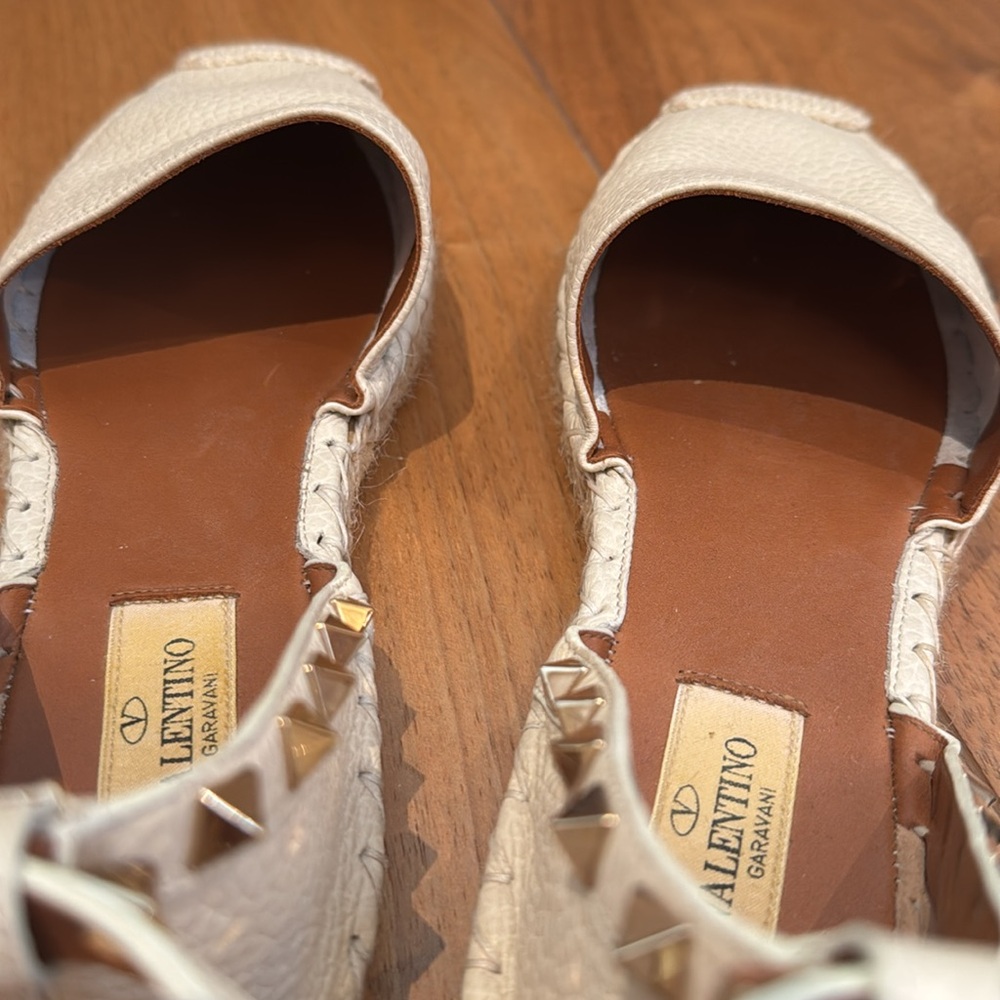 VALENTINO
Rockstud Leather Espadrilles Flat size 37 - Picture 6 of 9